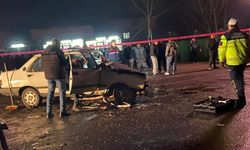 Zonguldak'ta işçi servisi ile otomobilin çarpıştığı kazada 12 kişi yaralandı