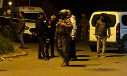 Sakarya'da şüpheli, polisle sokakta çatıştı: Okul önünde vurularak durduruldu