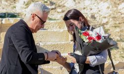 2 bin yıllık antik tiyatroda dikkat çeken evlilik teklifi