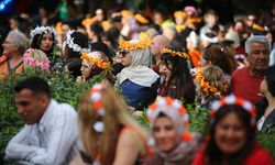 14. Uluslararası Portakal Çiçeği Karnavalı'nın kortej geçişi yapıldı