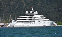 Dev yat Marmaris'te: 400 bin litre akaryakıt ikmali yapıldı