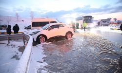 Kastamonu'da 10 aracın karıştığı trafik kazasında 6 kişi yaralandı