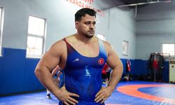 Rıza Kayaalp, Arnavutluk'ta "rekor" için mindere çıkacak