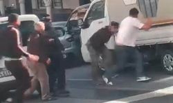 Yol verme tartışması bıçaklı kavgaya dönüştü