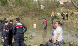 Gölete düşen çocuktan geriye sadece oyuncakları kaldı