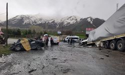 Bitlis'te feci kaza: Ölü ve yaralı var! O anlar kamerada