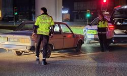 Bursa'da polisin dur ihtarına uymayan alkollü sürücüye 400 bin lira ceza!