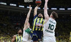 Fenerbahçe, Euroleague play-off serisinde 1-0 öne geçti