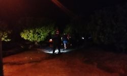 Kozan’da sel faciası: Araçtan atlayan 2 kişiden biri hayatını kaybetti: Dehşet anlarını böyle anlattı