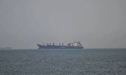 Ablukaya rağmen İran’a ait bir gemi Umman Denizi’ni geçti