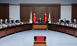 AK Parti MYK toplanıyor: Gündemde okul saldırıları, dijital tehdit ve terörsüz Türkiye süreci!