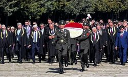 Anayasa Mahkemesi 64 yaşında: Heyetten Anıtkabir'e resmi ziyaret
