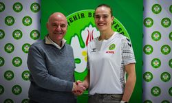 Manisa BBSK Aleksandra Rasinska ile sözleşme yeniledi