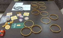 Diyarbakır’da otobüste unutulan çok sayıda altın sahibine teslim edildi