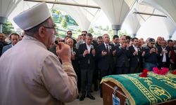 CHP Genel Başkanı Özel, gazeteci Yıldırım'ın cenaze törenine katıldı