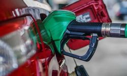Akaryakıtta kriz dalgası: Bir zam, bir indirim!