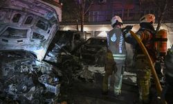 Beşiktaş'ta 100 milyon TL değerinde şüpheli yangın: 15 lüks araç kül oldu