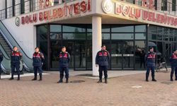 Bolu Belediyesi'ne operasyon: Ekipler arama yapıyor!