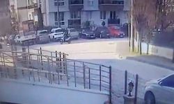 Bolu'da hafif ticari araç ve motosiklet çarpıştı! Kaza kamerada