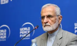 İran'ın eski dışişleri bakanı saldırıda ağır yaralandı