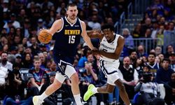 Jokic şov yaptı, Nuggets seriyi 10 maça çıkardı!