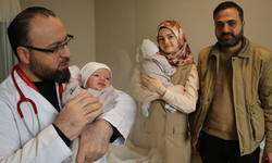 Böylesi 5 bin yılda bir görülür! Diyarbakır'da yemek borusu kapalı doğan bebek ameliyatla sağlığına kavuştu