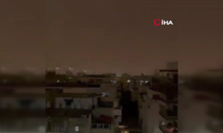 İran'dan fırlatılan balistik füzenin İsrail'e düştüğü anlar kameralara yansıdı