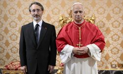 Fahrettin Altun Vatikan'da: Papa'ya güven mektubu sundu