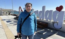 Fotoğraf çekerek hayata tutundu