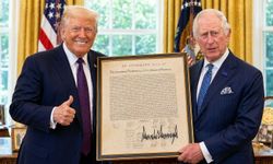 Beyaz Saray'da hediye şoku: Trump’tan Kral Charles’a imzalı bildirge
