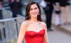 "İnşallah" diyen oyuncu Anne Hathaway'e Kur'an hediye edildi