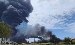 Ateşkes sonrası kritik gelişme: İran'ın Sirri Adası'nda art arda patlamalar!