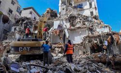 İsrail'in Lübnan'a saldırılarında 2 bin 196 kişi hayatını kaybetti