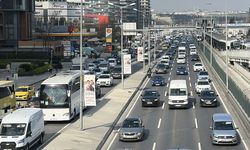 İstanbul trafik durumu: Megakentte yollar kilitlendi