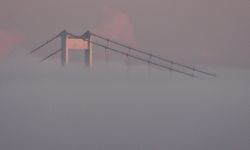 İstanbul'da yoğun sis: FSM köprüsü gözden kayboldu