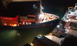 İstanbul Boğazı'nda facianın eşiğinden dönüldü! "KAPPA" isimli konteyner gemisi yalıya çarpmaya metreler kala durdu