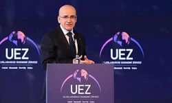 Bakan Şimşek'ten "savaş senaryosu" analizi: Ekonomide rota değişecek mi?