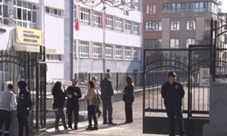 Okul saldırıları sonrası sıkı denetim: Ailesinde silah olan öğrencilere yakın takip!