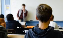 Okullarda mağduriyeti önleyecek hamle! 'Alo zorbalık' hattı açılıyor