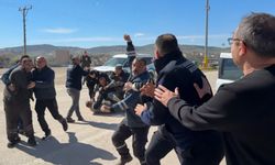 Polislere kavga şakası! İhbara gittiler, kutlamayla karşılaştılar