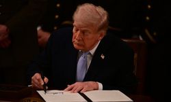 Trump'tan tartışmalı imza: "Yetkisiz dinleme" süresi uzatıldı