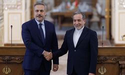 Dışişleri Bakanı Fidan'dan kritik diplomasi: İranlı mevkidaşı Arakçi ile görüştü