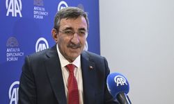 Cumhurbaşkanı Yardımcısı Cevdet Yılmaz: Türkiye güvenli liman, diplomasinin öncüsü
