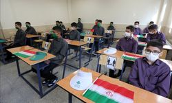 İran'da tüm okullarda uzaktan eğitim kararı