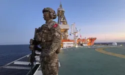 Türk donanmasından Somali'deki sondaj filosuna koruma