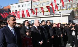 Vali Gül Kağıthane’de öğrencilerle buluştu