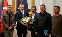 Maden işçilerinden Bakan Çiftçi'ye teşekkür ziyareti