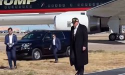 Dünyanın konuştuğu video:Trump'ın arkasındaki siyah kutunun sırrı!