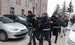 Yozgat'ta inanılmaz olay: Boş otobüsün bagajından 53 kaçak göçmen çıktı