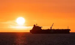 Yemen açıklarında petrol tankeri silahlı bir grup tarafından kaçırıldı
